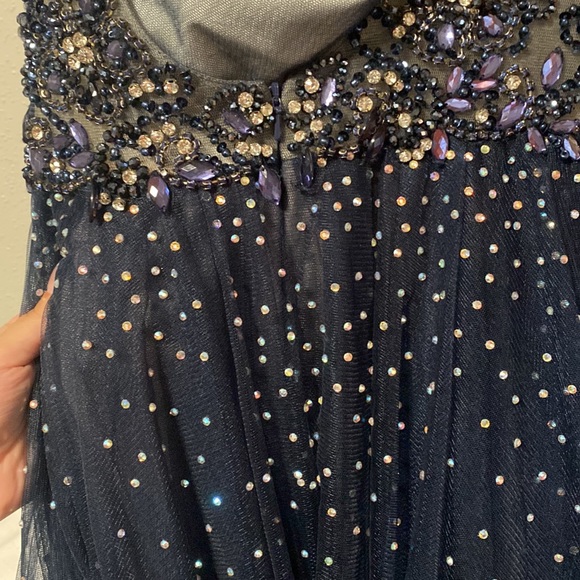 Dress - Picture 14 of 14